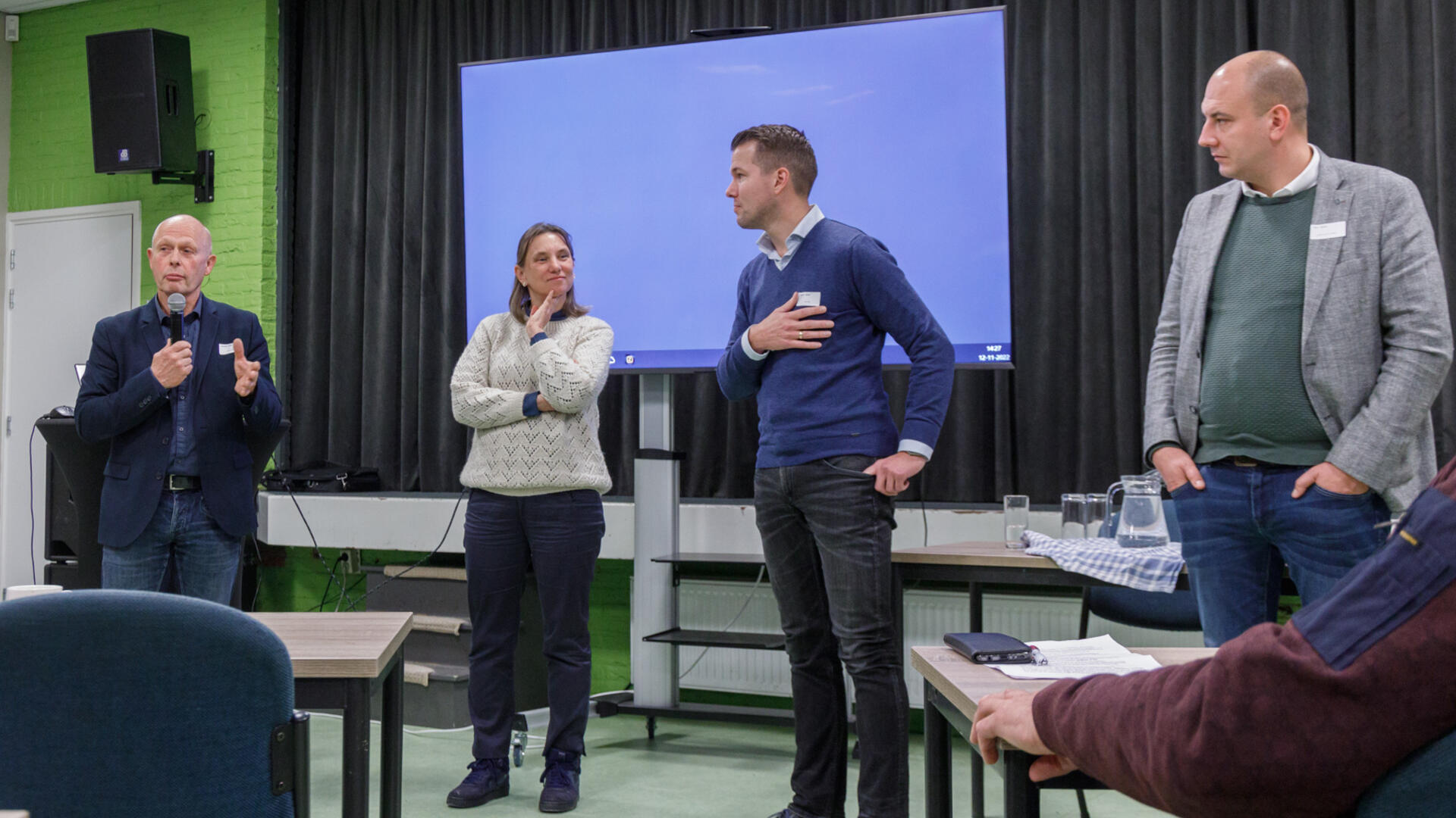 20221112 vlnr Herman Brink voorzitter, Laura Bromet GL 2e kamer, Rudolf Bosch PvdA Drents parlement, Rico Schans wethouder Midden-Drenthe 